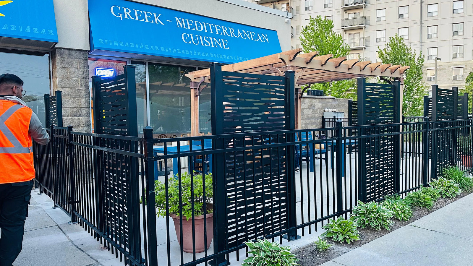 Custom Aluminum Privacy Screens